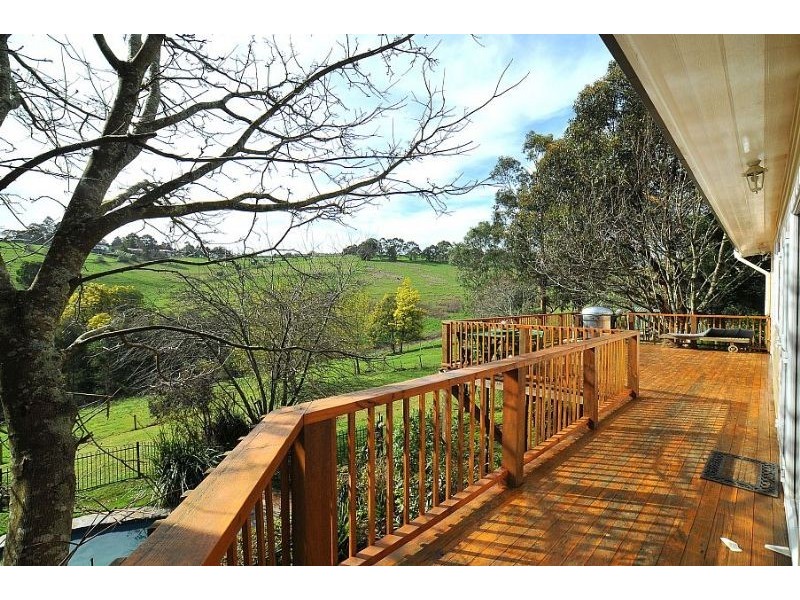 86 Trumpington Grove, Kallista VIC 3791