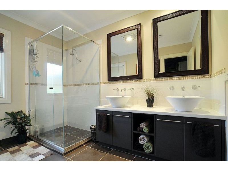 18-20 Vika Avenue, Monbulk VIC 3793