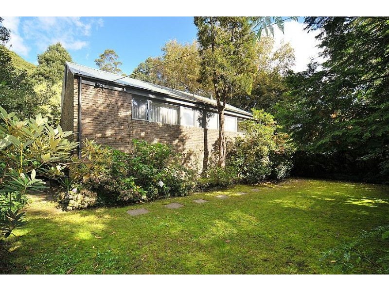 4 Macnamara Street, Ferny Creek VIC 3786