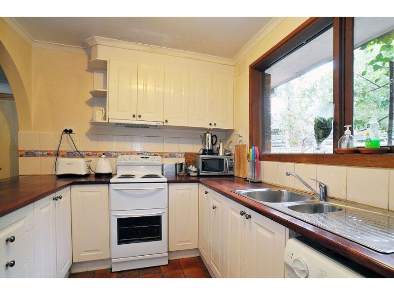 9 Oakley Street, Mount Dandenong VIC 3767