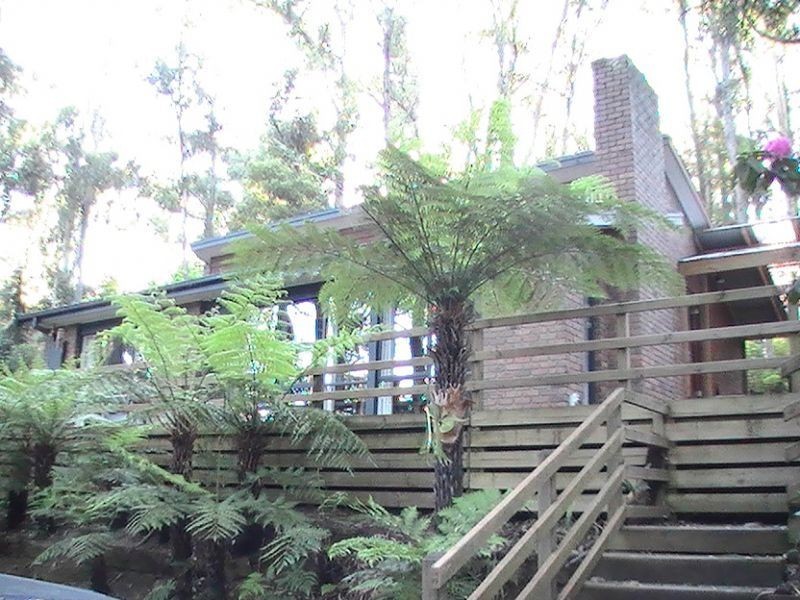 98-100 Inverness Road, Kalorama VIC 3766
