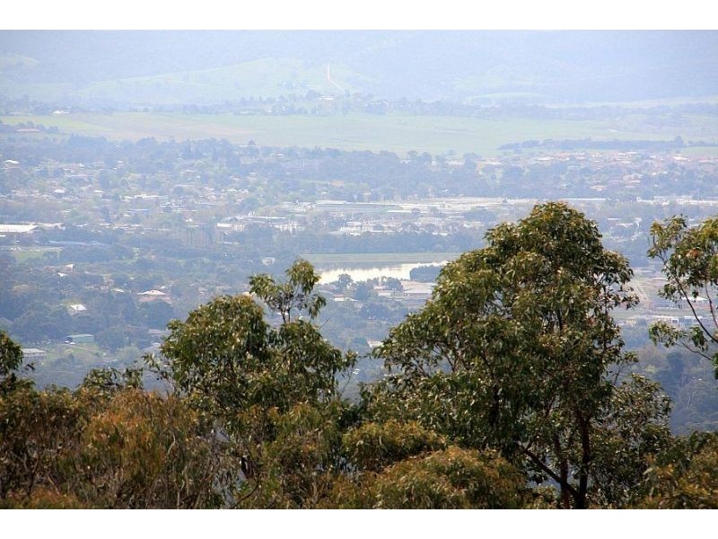 15 Scenic Crescent, Kalorama VIC 3766