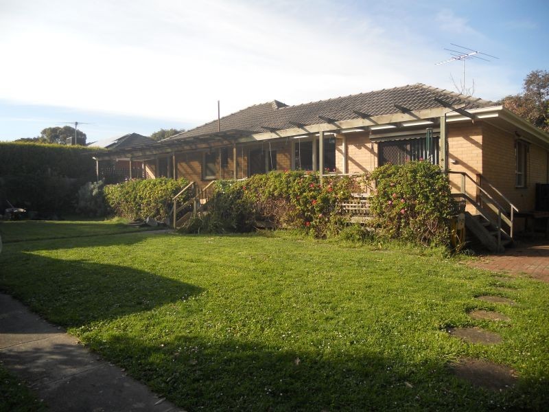 54 Binbrook Drive, Croydon VIC 3136