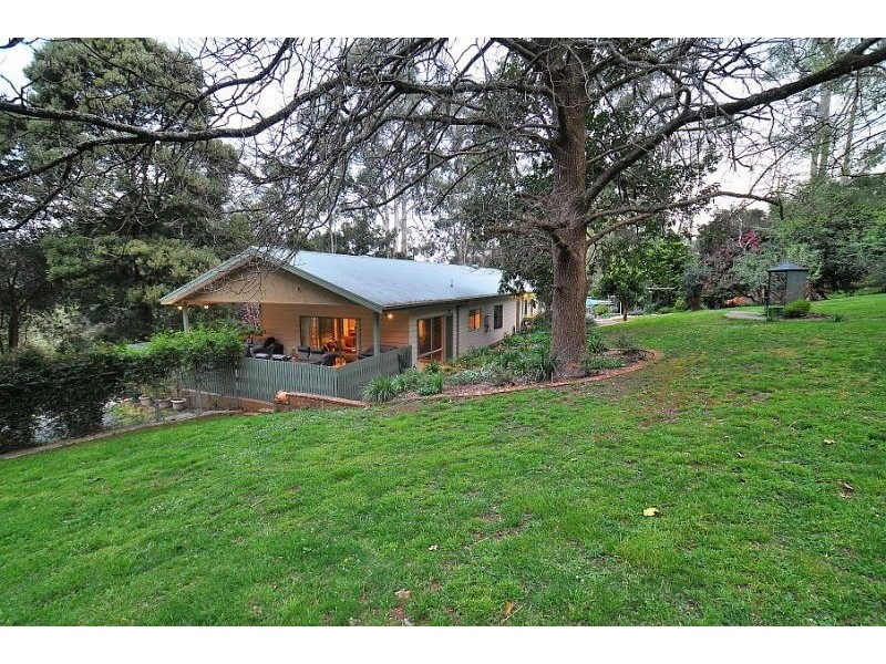 10-12 Ernest Road, Kalorama VIC 3766