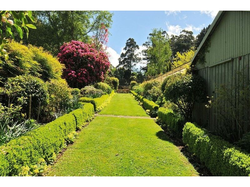 12 Mernda Road, Olinda VIC 3788