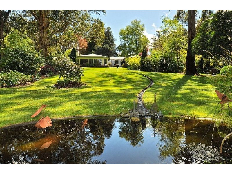 12 Mernda Road, Olinda VIC 3788