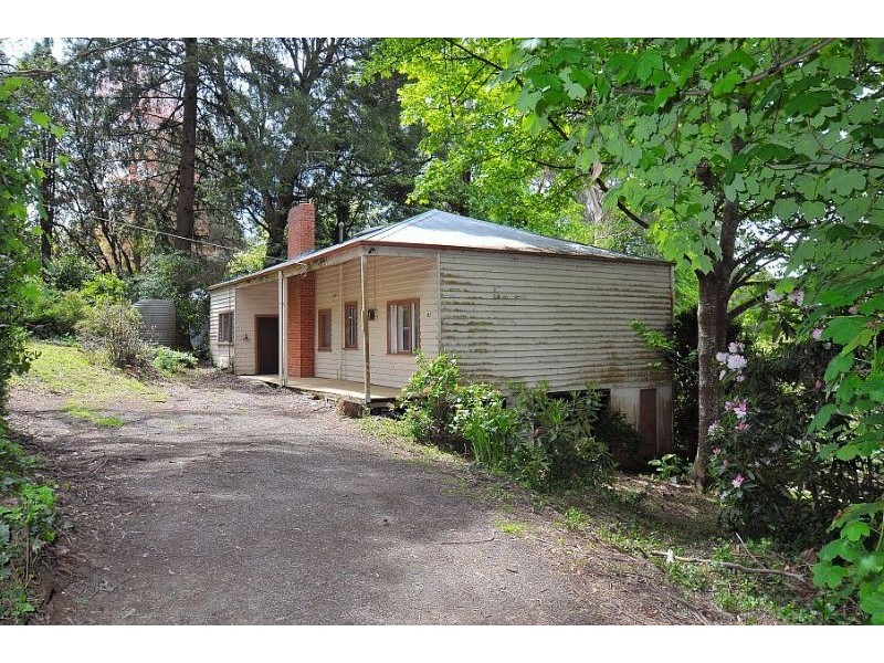 63 Falls Road, Kalorama VIC 3766