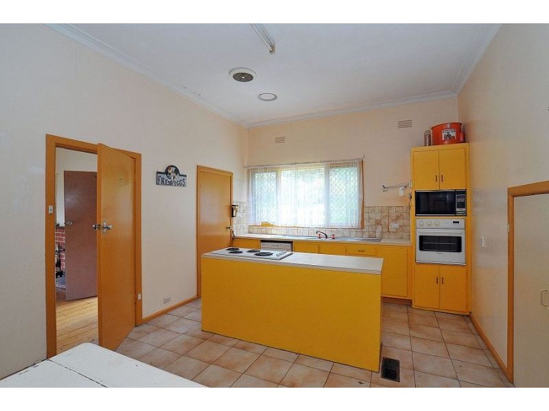 63 Falls Road, Kalorama VIC 3766