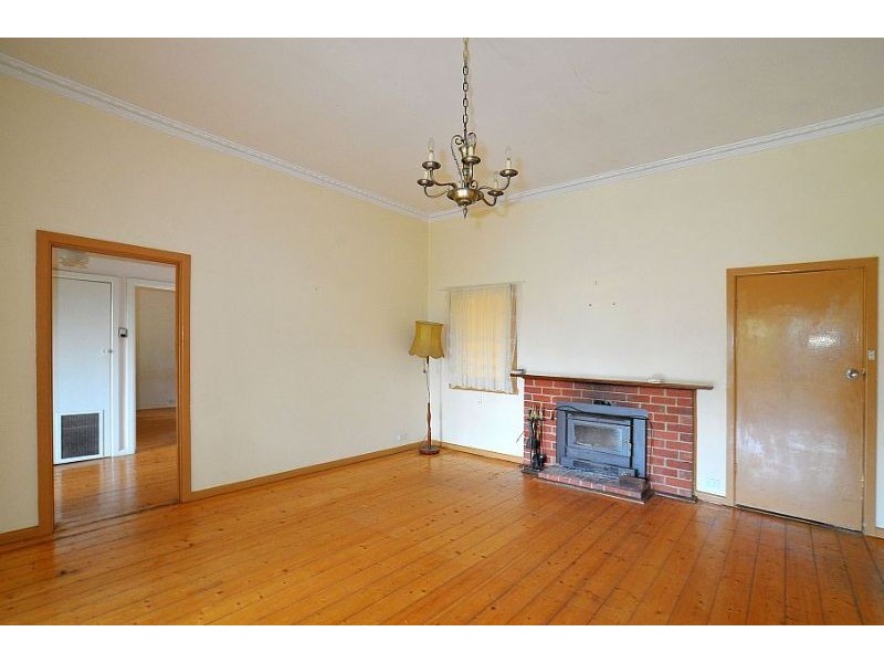 63 Falls Road, Kalorama VIC 3766