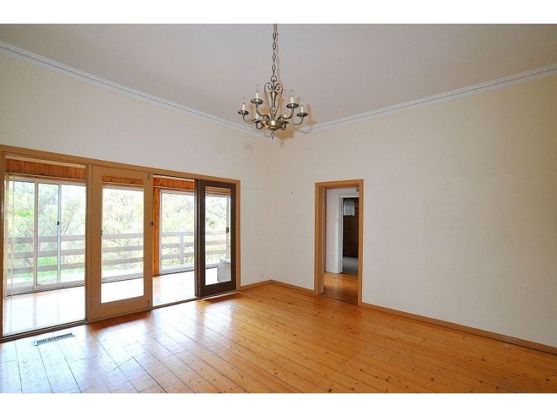 63 Falls Road, Kalorama VIC 3766