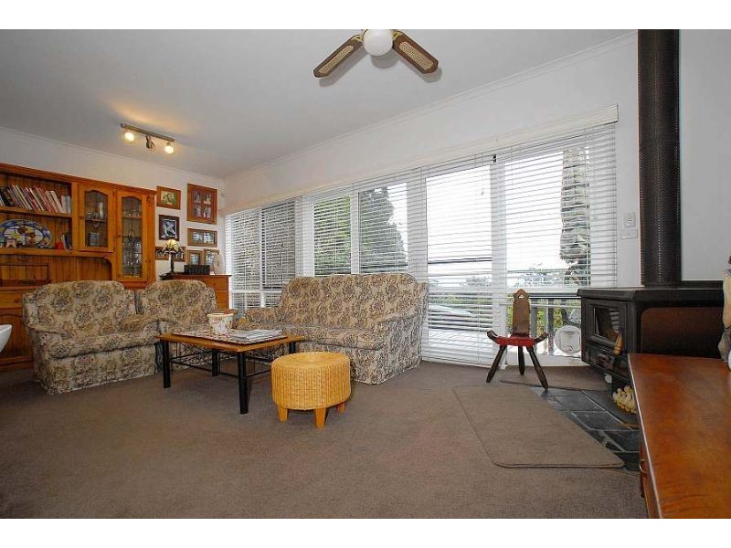 10 Yarrabee Road, Mount Dandenong VIC 3767