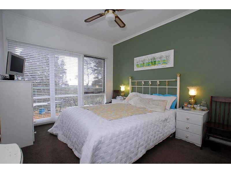 10 Yarrabee Road, Mount Dandenong VIC 3767