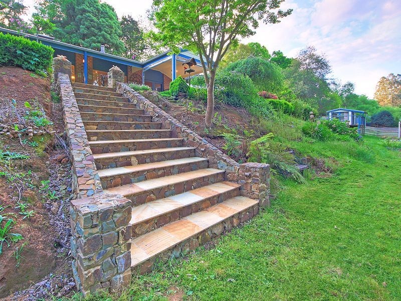 9 Fordyce Road, Olinda VIC 3788