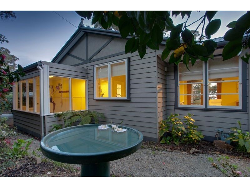 15 School Road, Ferny Creek VIC 3786