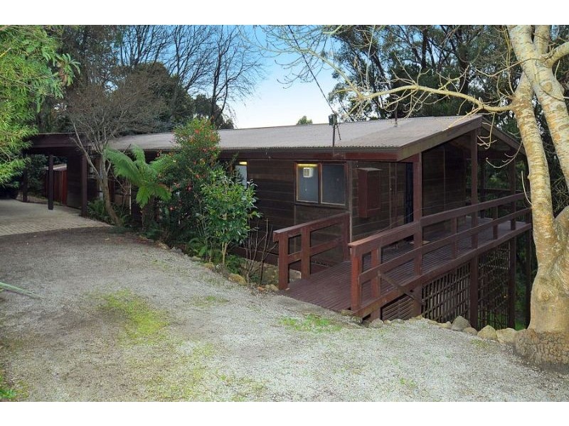2 Eileen Avenue, Kalorama VIC 3766