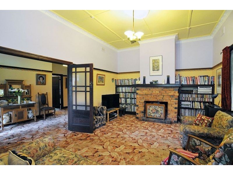 1461 Mt Dandenong Tourist Rd, enter Monash Ave, Olinda VIC 3788