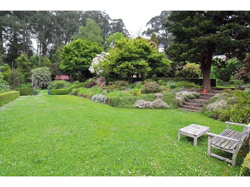 1461 Mt Dandenong Tourist Rd, enter Monash Ave, Olinda VIC 3788