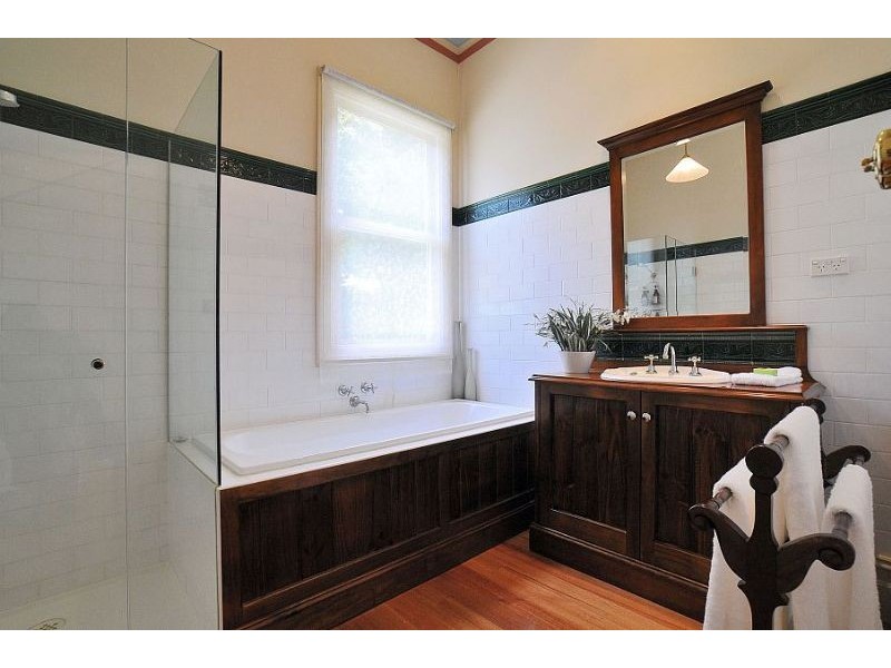 7 Clarkmont Road, Sassafras VIC 3787