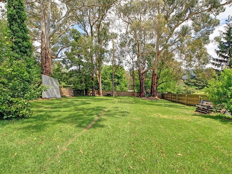 65 Moores Road, Monbulk VIC 3793