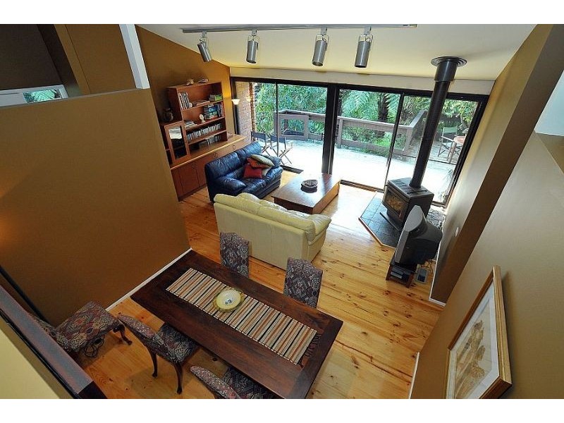 20 Rosemont Crescent, Kalorama VIC 3766