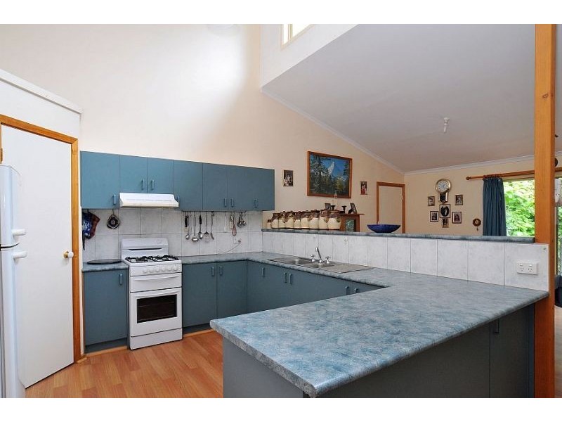 12 Roma Parade, Upwey VIC 3158