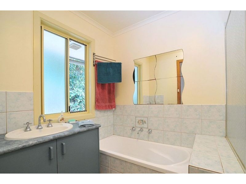 12 Roma Parade, Upwey VIC 3158