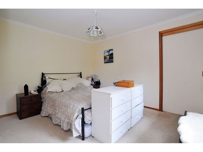 12 Roma Parade, Upwey VIC 3158