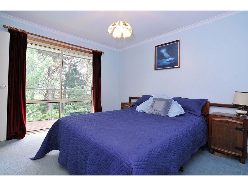 12 Roma Parade, Upwey VIC 3158