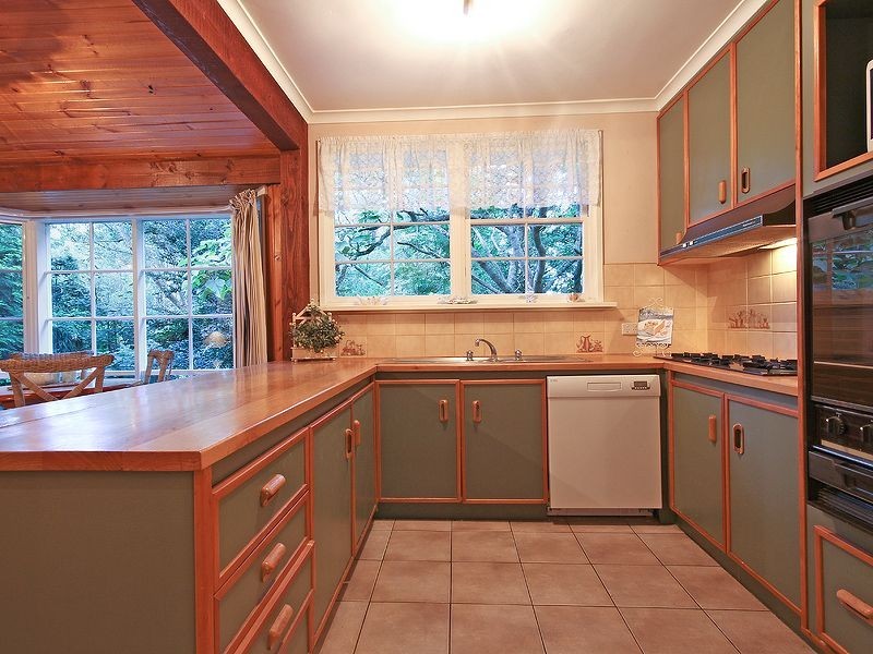 79 Falls Road, Kalorama VIC 3766