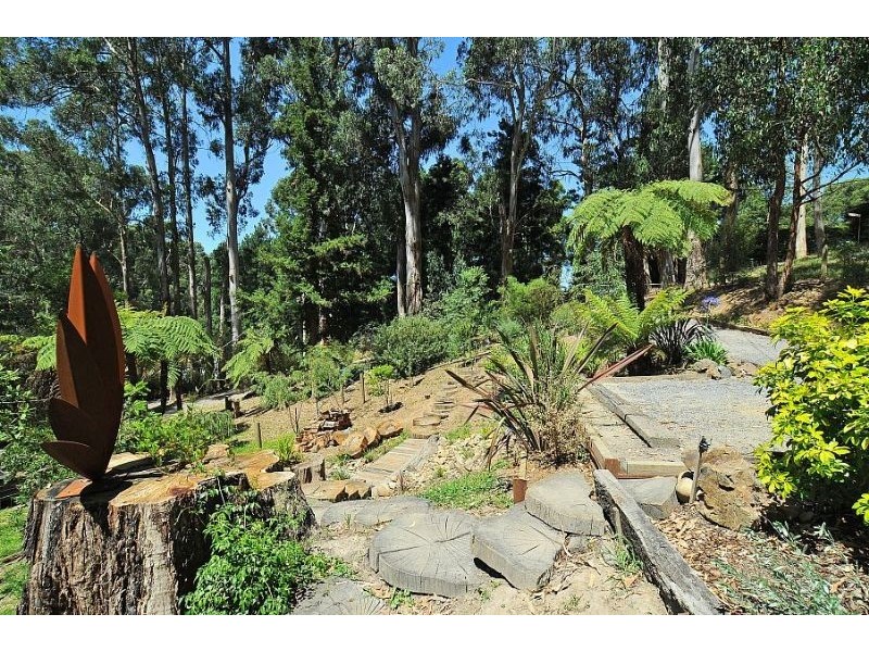 1 Greygum Court, Tecoma VIC 3160