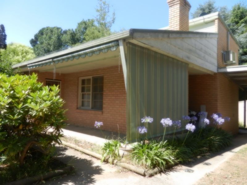 104 Moores Road, Monbulk VIC 3793
