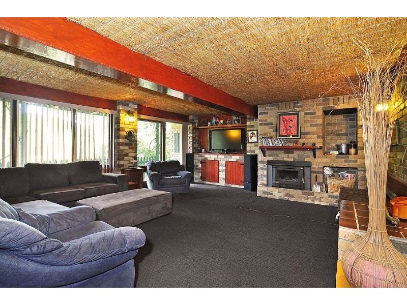 89 Temple Road, Selby VIC 3159