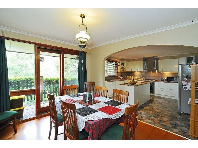 89 Temple Road, Selby VIC 3159