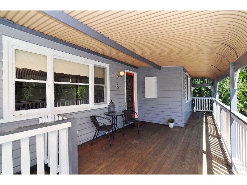 8 Dorset Road, Ferntree Gully VIC 3156