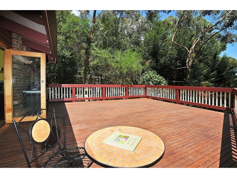 13 The Serpentine, Tecoma VIC 3160