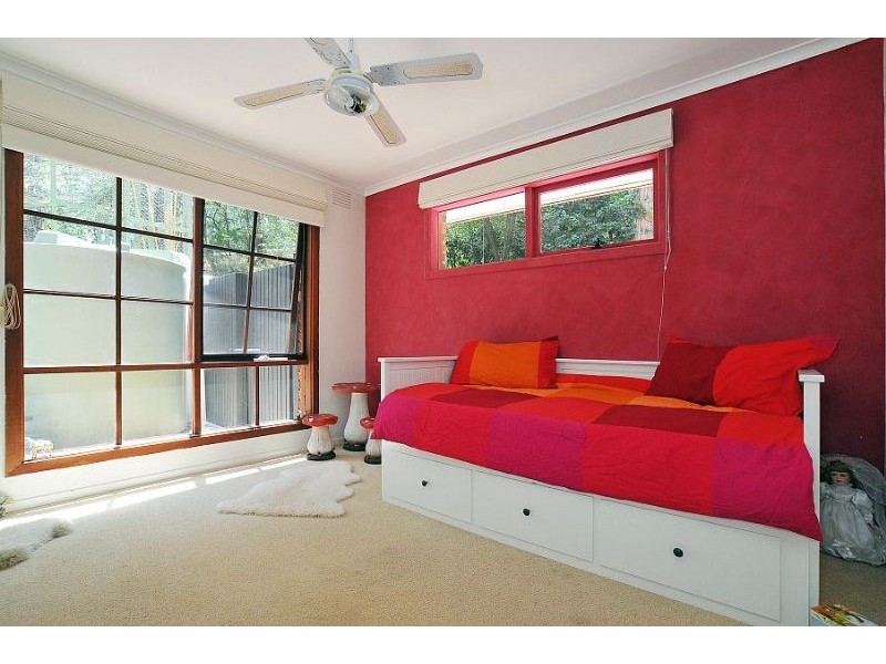 13 The Serpentine, Tecoma VIC 3160