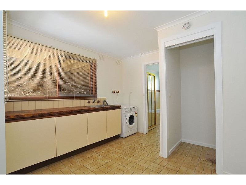 13 The Serpentine, Tecoma VIC 3160