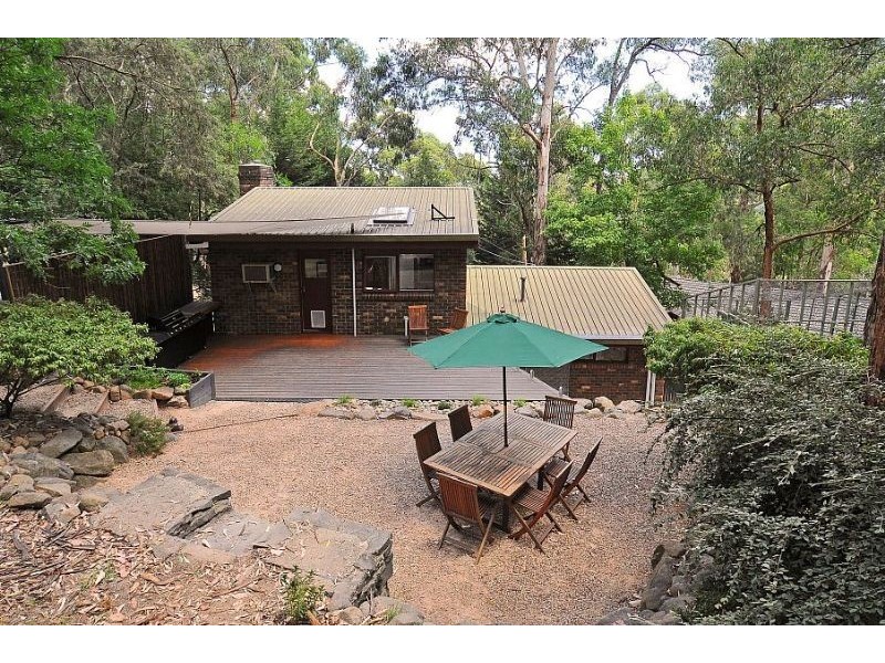 13 The Serpentine, Tecoma VIC 3160