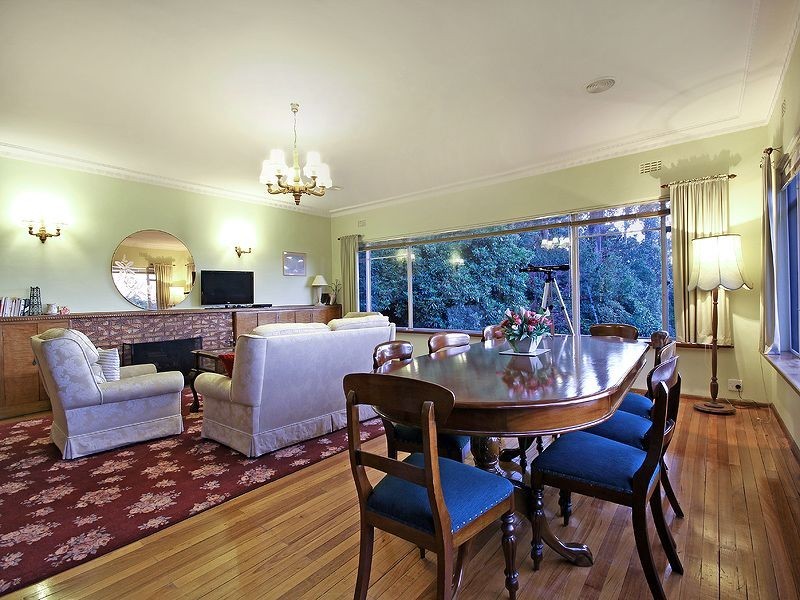 6 Monash Avenue, Olinda VIC 3788