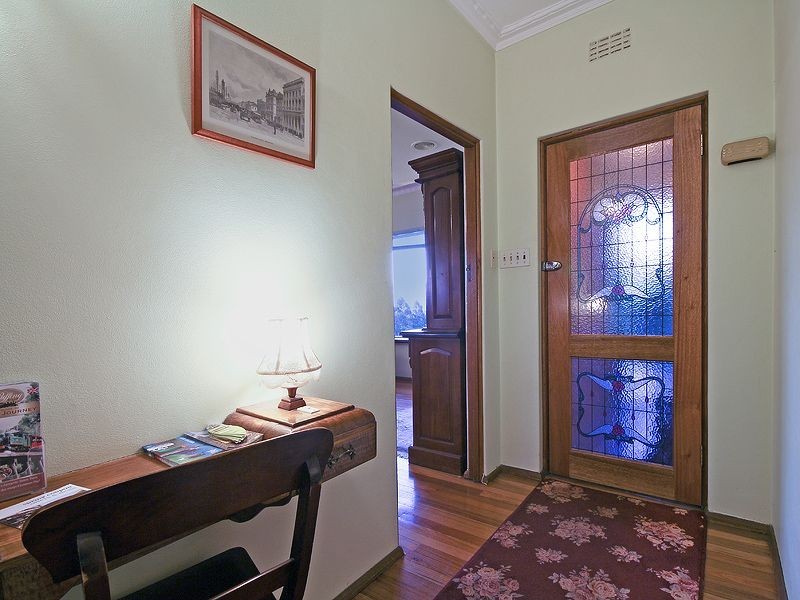 6 Monash Avenue, Olinda VIC 3788