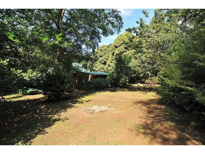 6 Claverton Avenue, Mount Dandenong VIC 3767