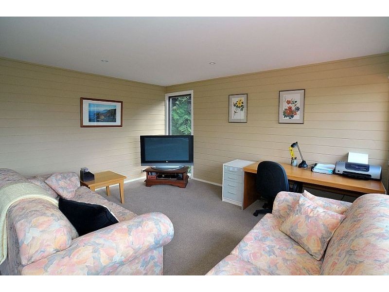 20 Rosemont Crescent, Kalorama VIC 3766