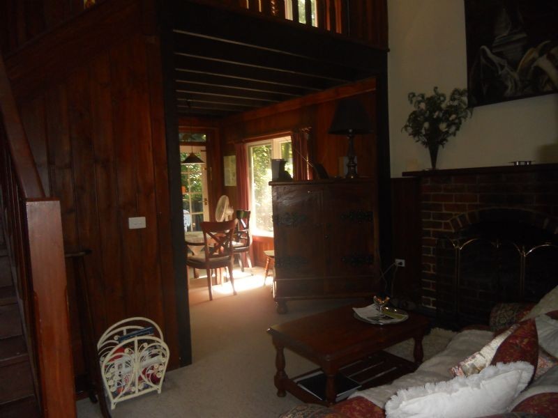 1/82   Olinda Monbulk Road, Olinda VIC 3788