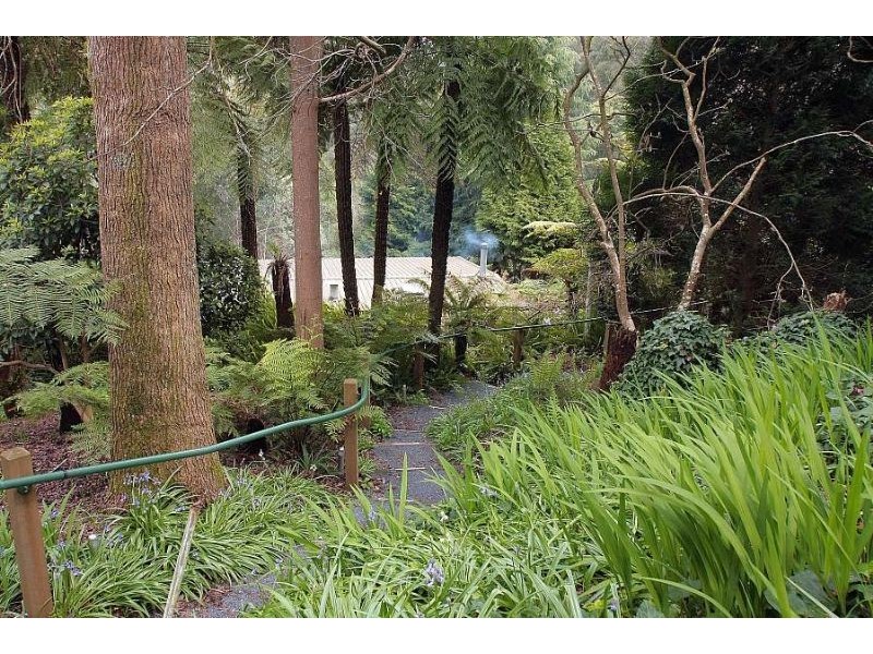 25 Menin Road, Monbulk VIC 3793