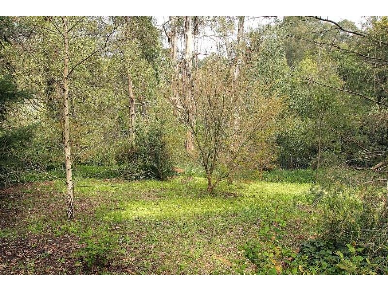 25 Menin Road, Monbulk VIC 3793