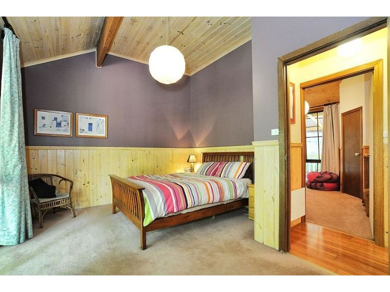 20 Bolton Road, Selby VIC 3159