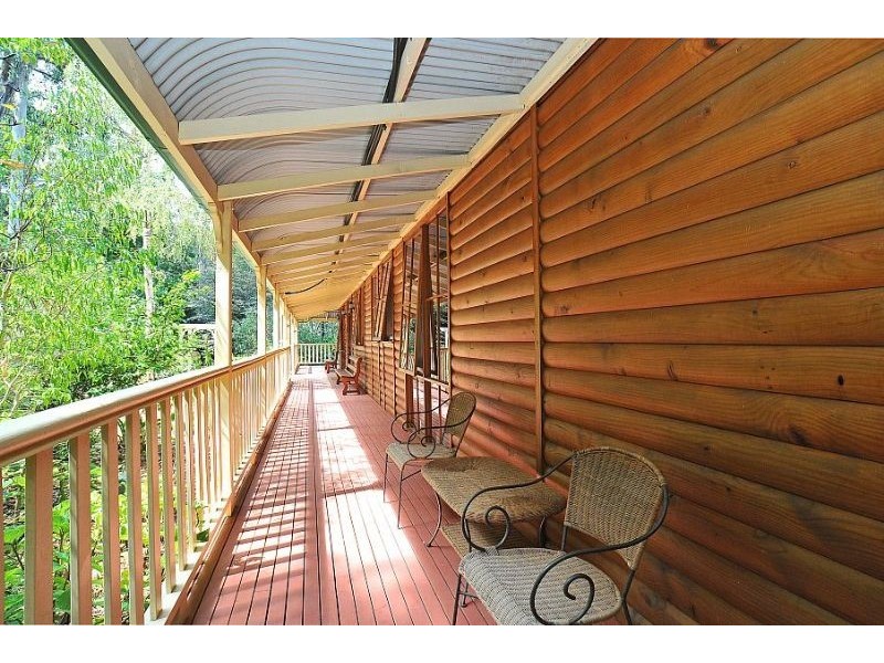 20 Bolton Road, Selby VIC 3159