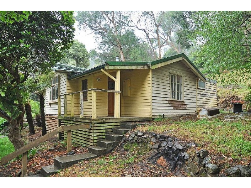 65 Ternes Road, Upwey VIC 3158