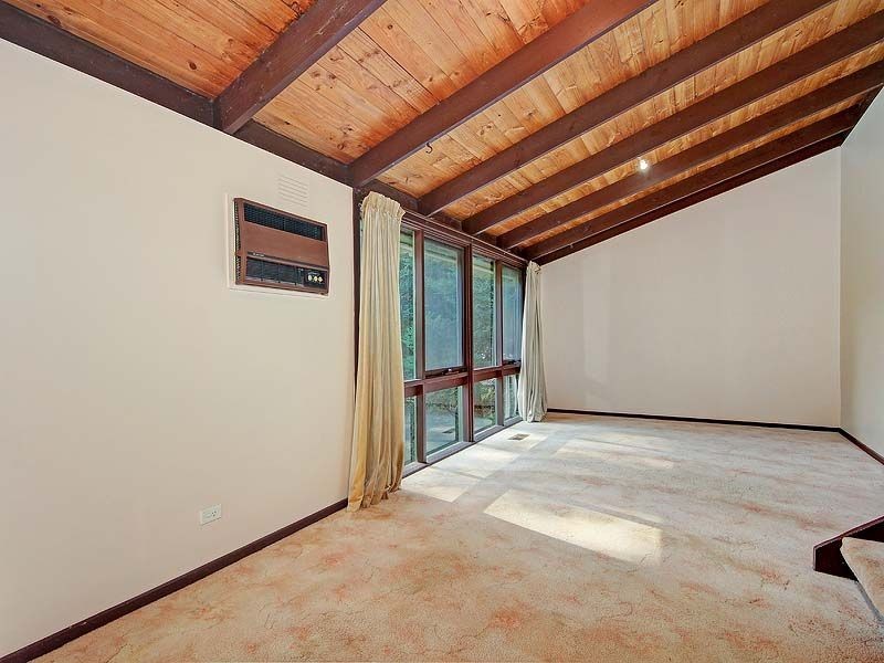 6 James Street, Selby VIC 3159