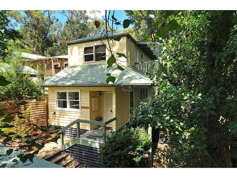 116 Old Belgrave Road, Upwey VIC 3158